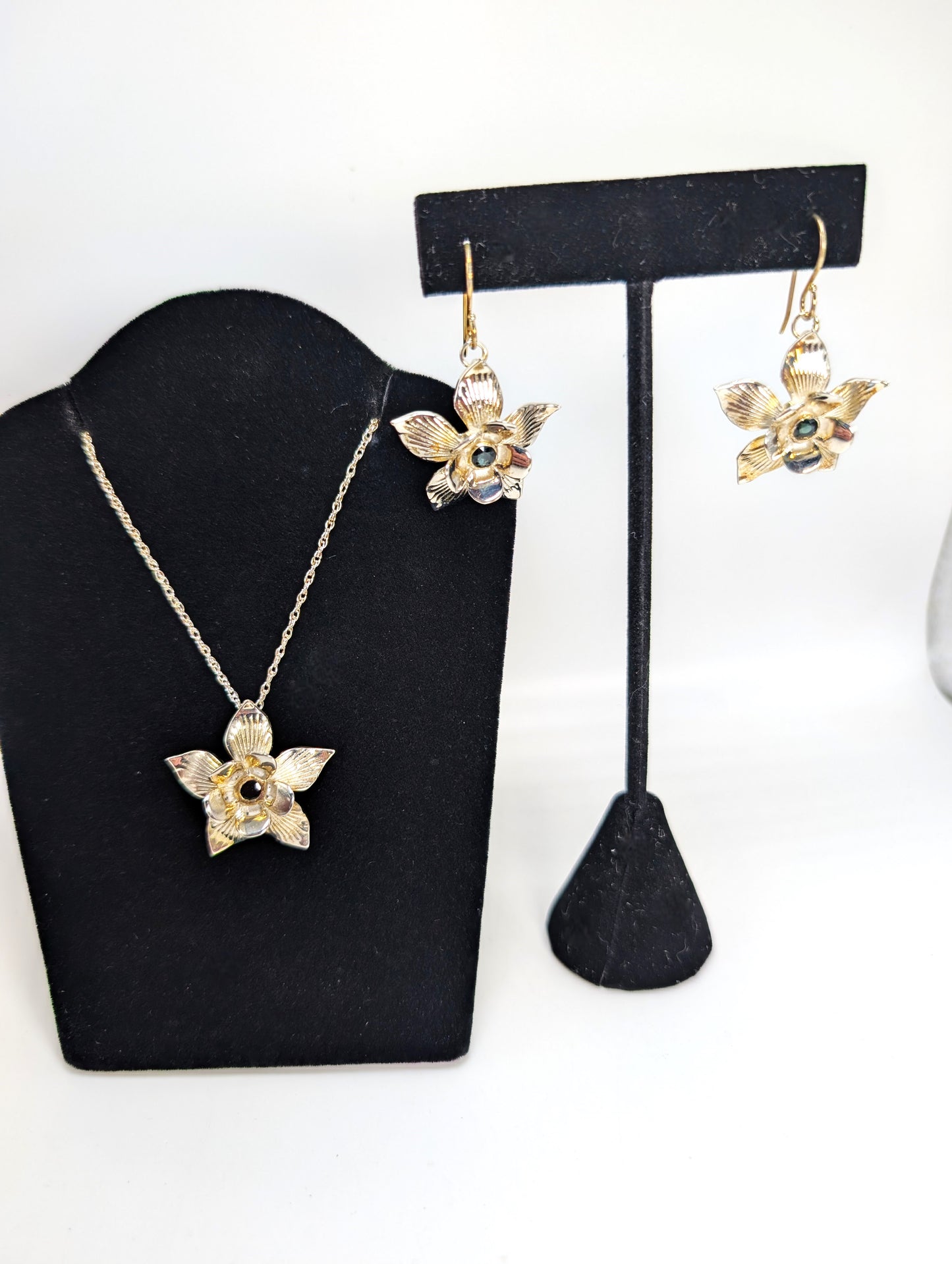.925 Silver Colorado Columbine Flower Earrings and Pendant with Sapphires
