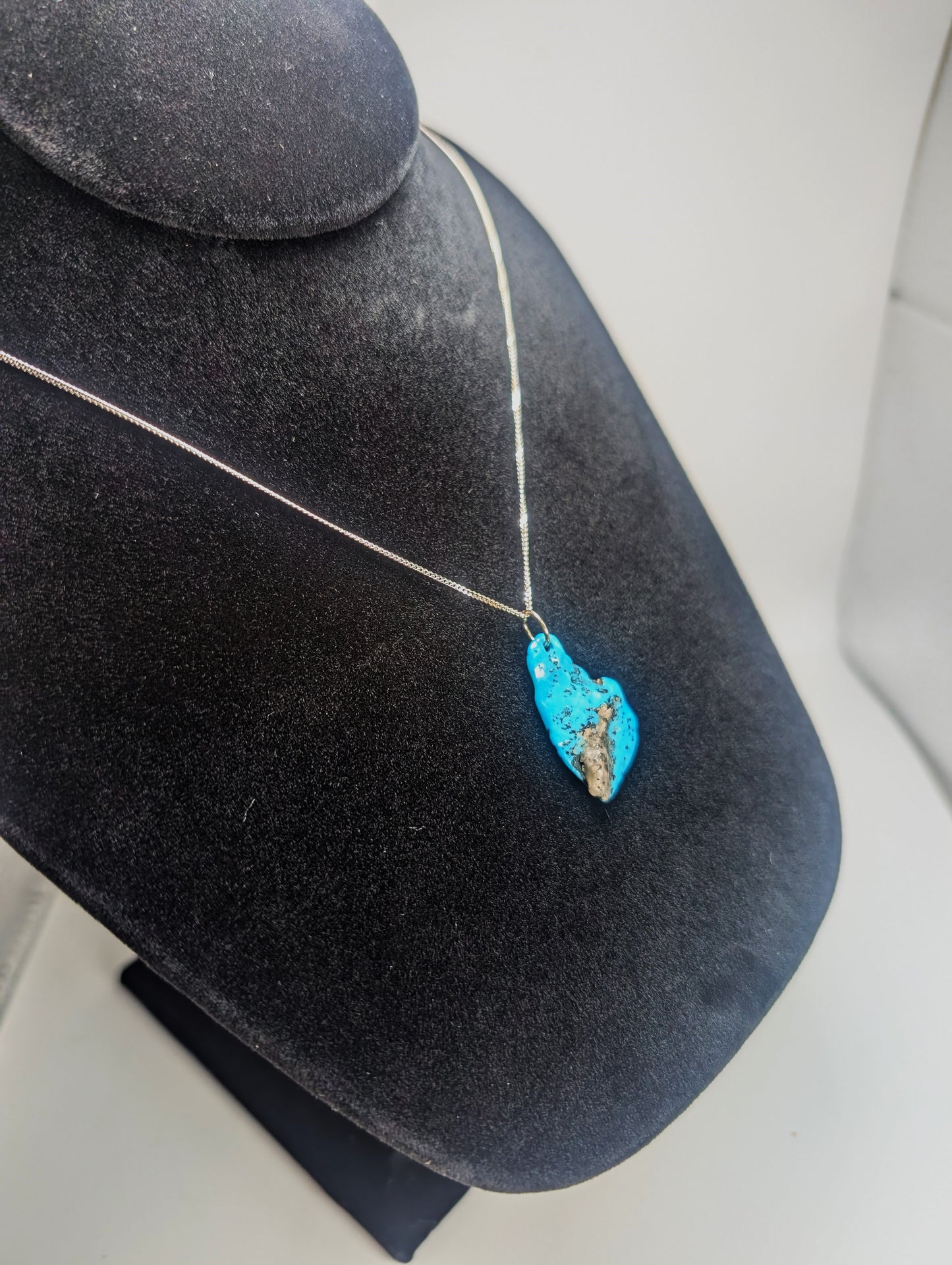 Tumbled Sleeping Beauty Pendant with .925 Silver Chain