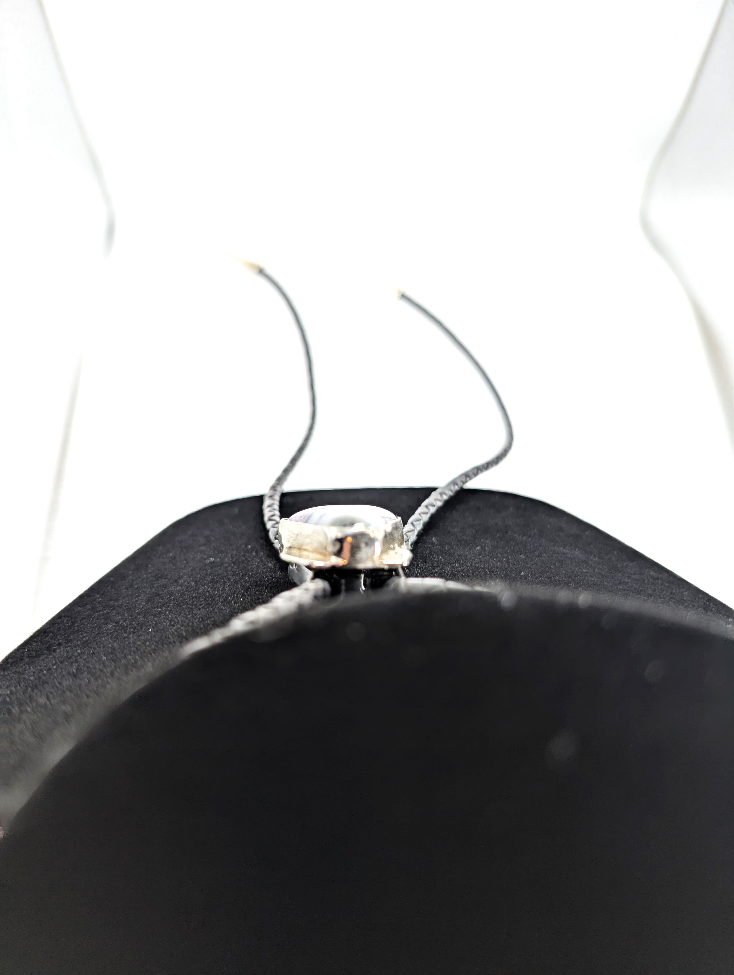 Bolo Tie Sowbelly Agate (Colorado) .925 Silver, Braided Black Leather